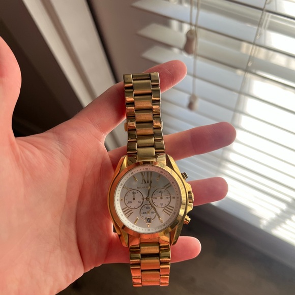 Michael Kors large face Gold watch - Picture 7 of 7